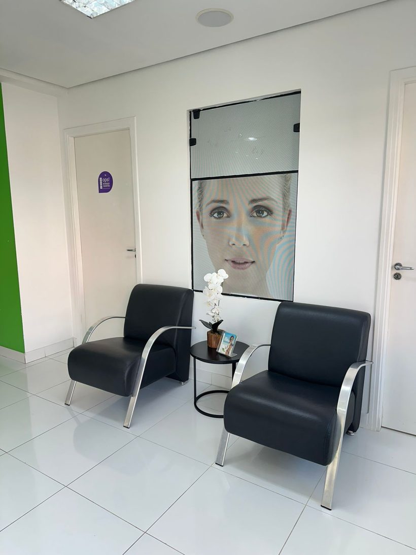 Sala de espera da Não+Pelo Pirassununga